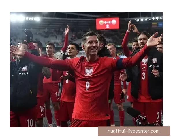 仅用109场莱万在弗里克麾下狂轰100粒联赛进球刷新效率纪录